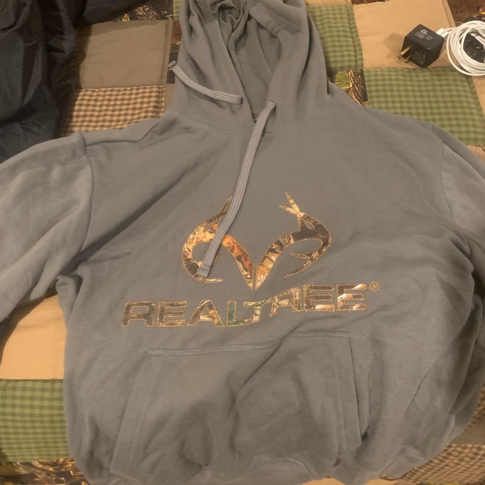 Brand new realtree pullover jacket